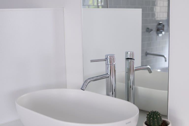 【自由が丘駅12分】撮影や展示会に適したバスタブが特徴な家具や小物が豊富なスタジオの画像10