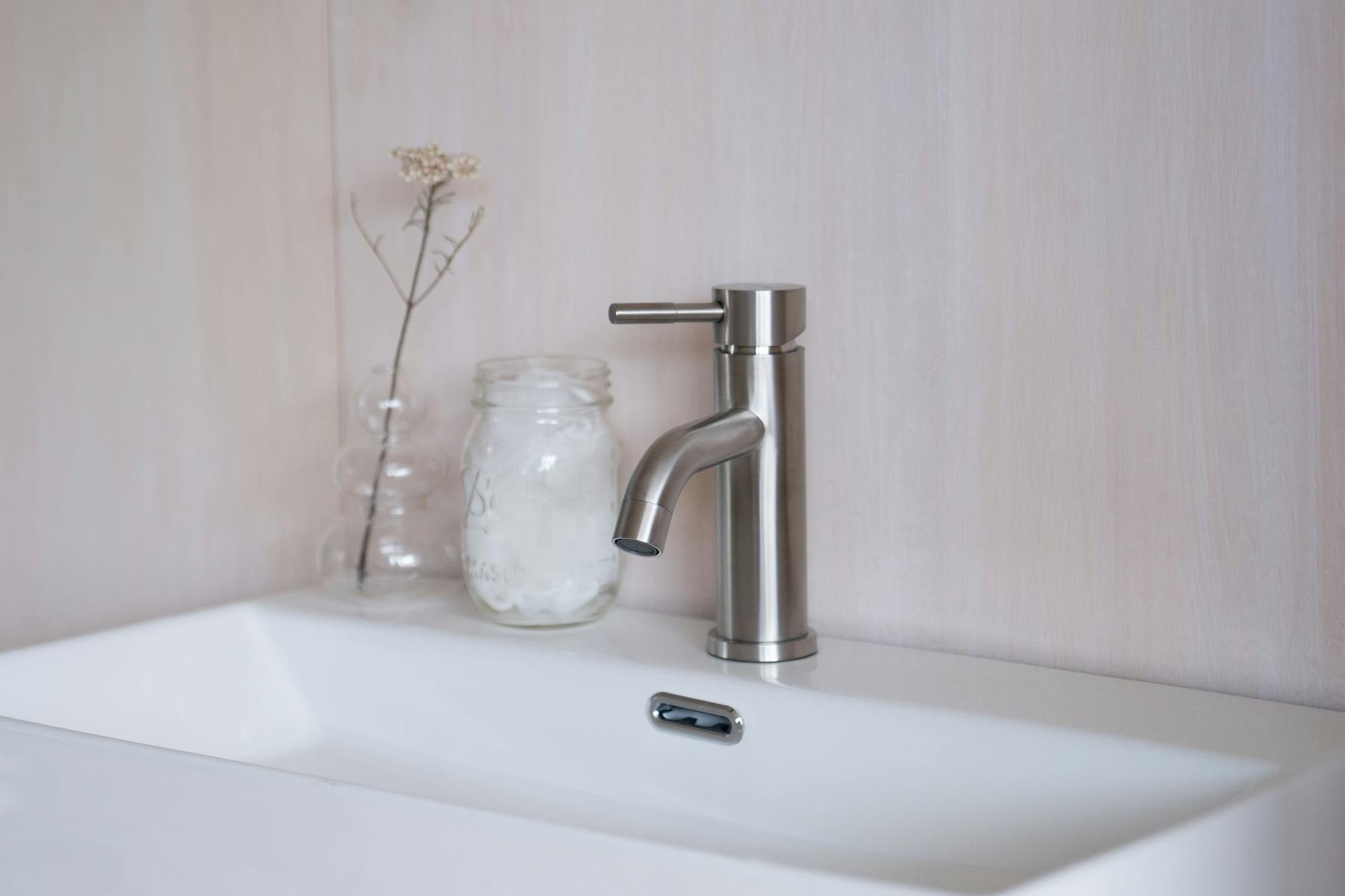 【自由が丘駅12分】撮影や展示会に適したバスタブが特徴な家具や小物が豊富なスタジオ