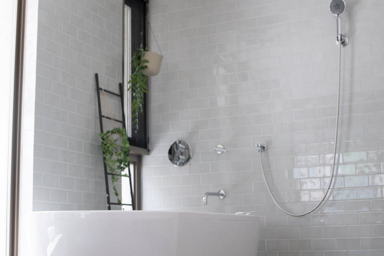 【自由が丘駅12分】撮影や展示会に適したバスタブが特徴な家具や小物が豊富なスタジオの画像6