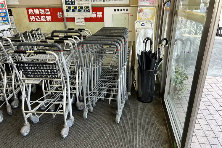 【プライスカット法蓮】プロモーションに利用可能な屋外スペース