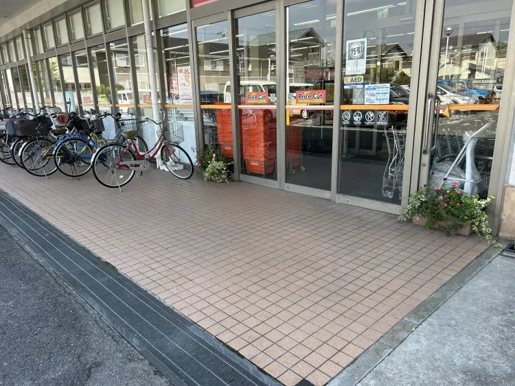 【プライスカット法蓮】プロモーションに利用可能な屋外スペース