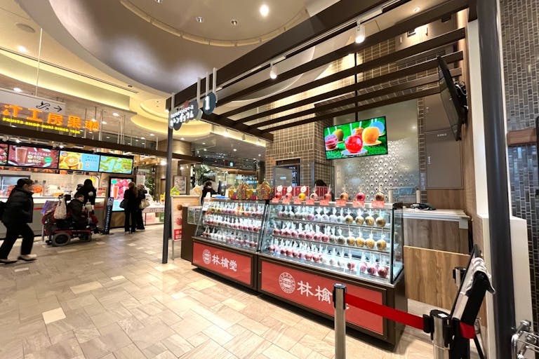 店内でも指折りの人流を誇る区画です。