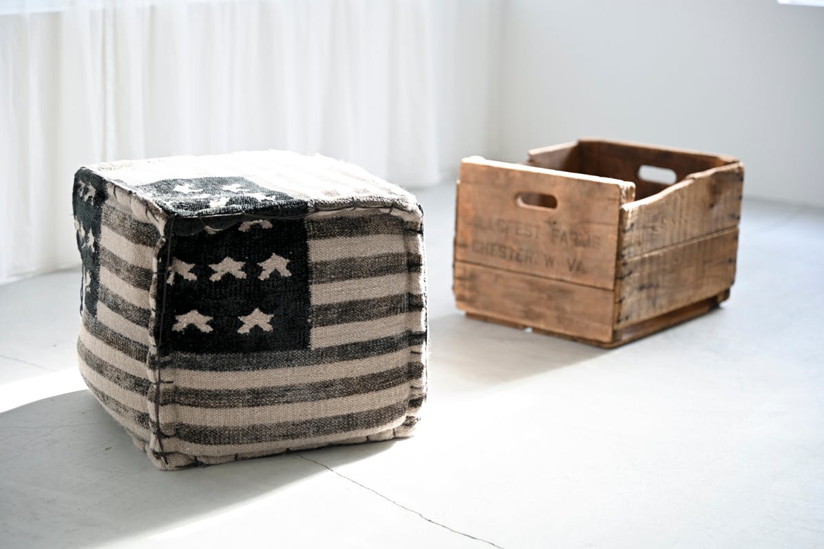 【駒場東大前駅10分】アパレル撮影等に最適なモルタルとウッドのバリエーションが撮れる自然光スタジオ