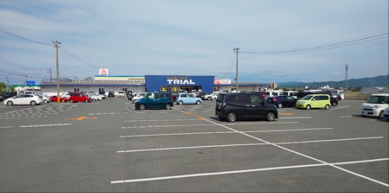 【スーパーセンタートライアル八女店】キッチンカー（調理営業）出店限定/屋外スペース※お好み焼き・たこ焼きはご利用不可