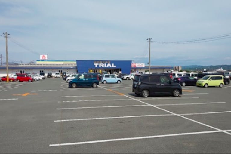 【スーパーセンタートライアル八女店】キッチンカー(調理営業)出店限定/屋外スペース※お好み焼き・たこ焼きはご利用不可の画像3