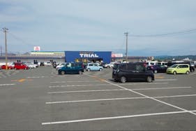 【スーパーセンタートライアル八女店】キッチンカー(調理営業)出店限定/屋外スペース※お好み焼き・たこ焼きはご利用不可