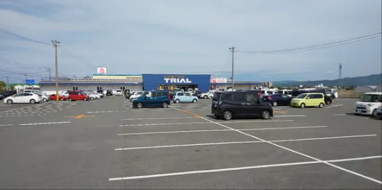 【スーパーセンタートライアル八女店】キッチンカー（調理営業）出店限定/屋外スペース※お好み焼き・たこ焼きはご利用不可