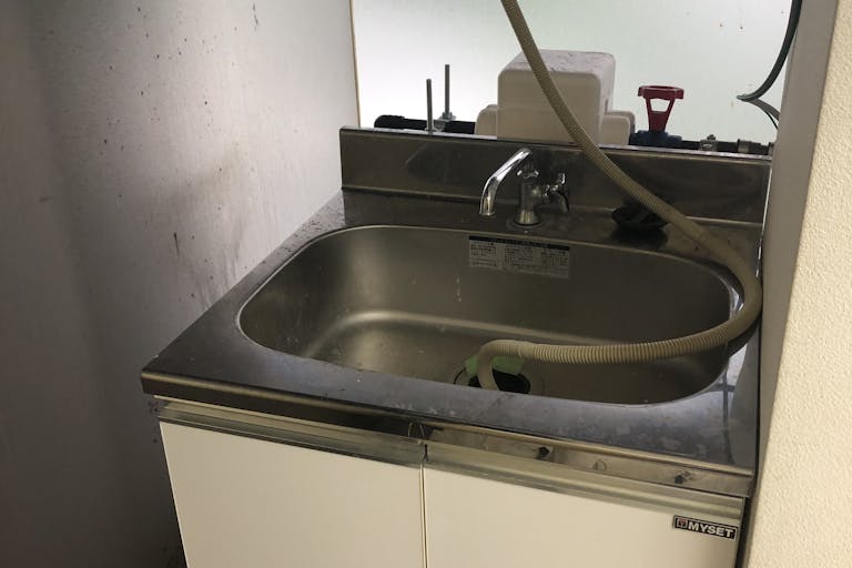 バックヤード(流しあり。)