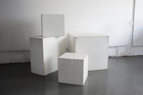 【初台駅4分】撮影や展示会に適したお洒落なレトロビルの中のイベントスペース