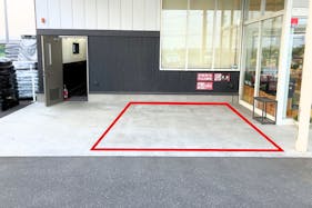 【おてんとさん涌谷店】販促プロモーションに最適な入口近くのレンタルスペース