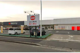 【西友 勝川店】1階 駐車場 キッチンカー・コーヒーテイクアウトや、クレープ・たいやき・焼きそば・お好み焼き・焼き鳥 など販売におすすめな屋外催事イベントスペース