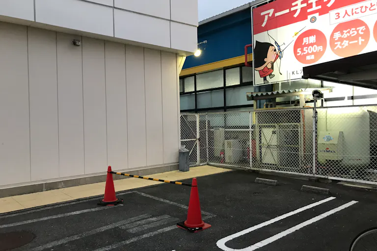 【西友 勝川店】1階 駐車場 キッチンカー・コーヒーテイクアウトや、クレープ・たいやき・焼きそば・お好み焼き・焼き鳥 など販売におすすめな屋外催事イベントスペースの画像2