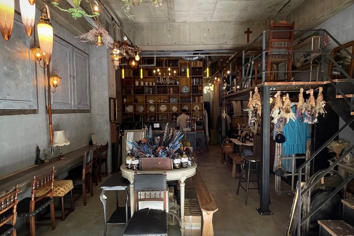 【早稲田駅5分】ポップアップストアや展示会に最適なアンティークな雰囲気な路面に面したレンタルスペース