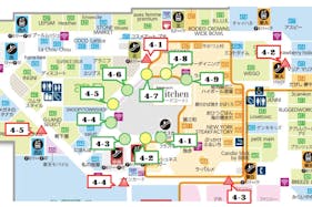 【イオンモール岡山】モール内広告 柱巻きポスター・三⾓什器ポスター