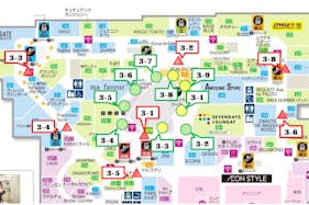 【イオンモール岡山】モール内広告 柱巻きポスター・三⾓什器ポスター