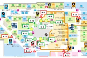 【イオンモール岡山】モール内広告 柱巻きポスター・三⾓什器ポスター