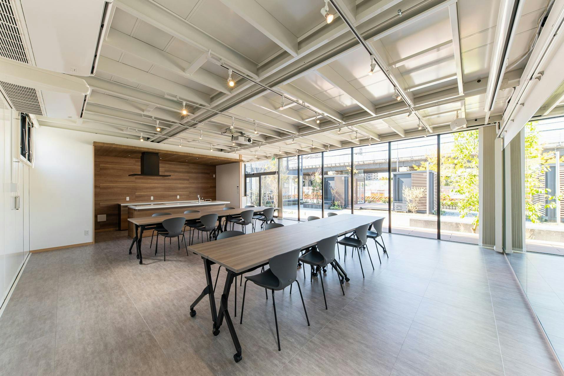 【大阪府東大阪市】自主企画マルシェやワークショップに最適なお手頃価格のレンタルスペース「Community」/敷地全体の貸切イベント開催も可能!