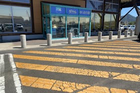 【ダイナム香川坂出店ゆったり館】キッチンカーやプロモーションイベントでの出店に最適なアミューズメント施設のイベントスペース