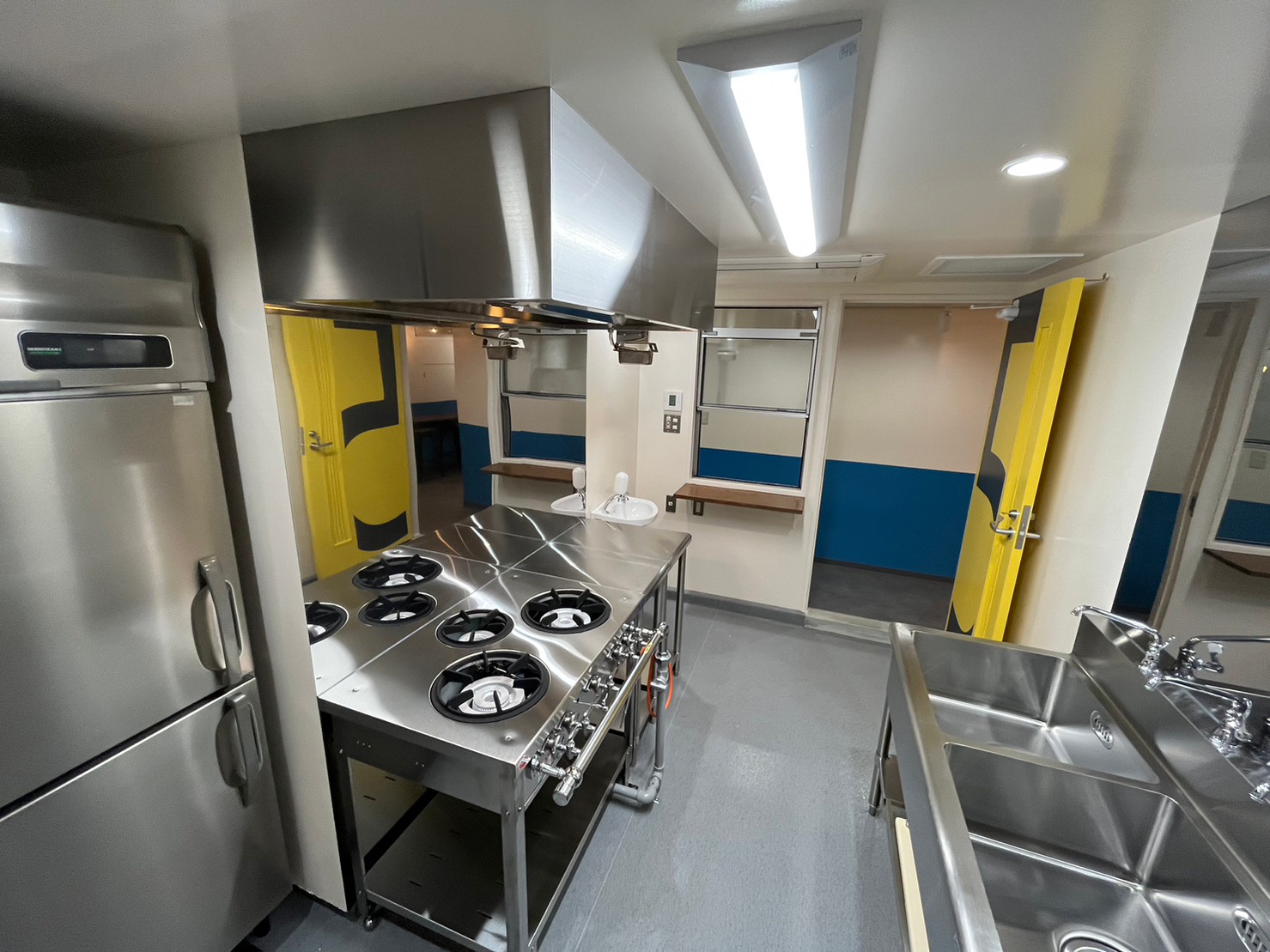 【初台駅6分】レンタルキッチンとして利用可能、イートインスペースも備えたゴーストレストランの画像6