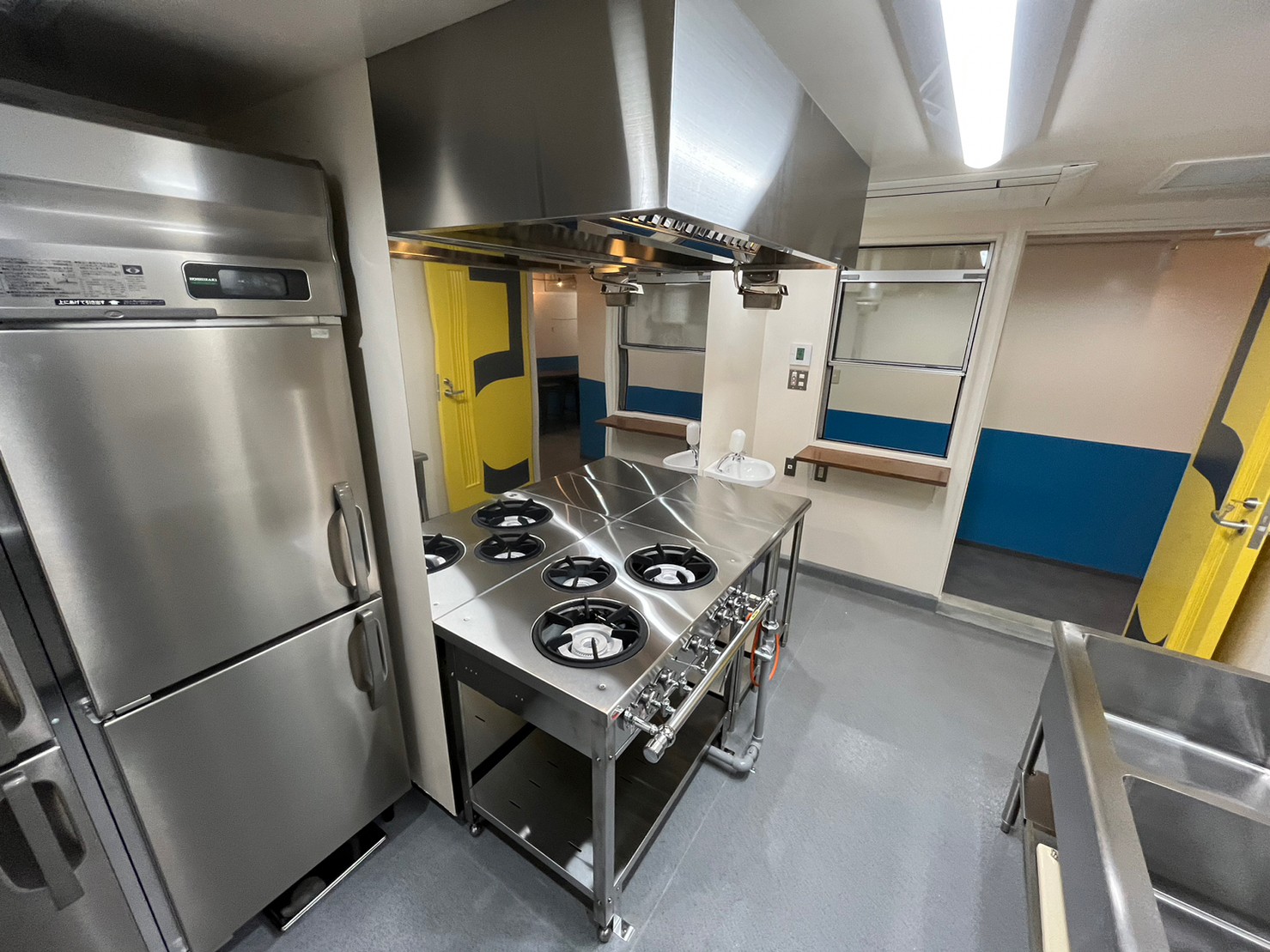 【初台駅6分】レンタルキッチンとして利用可能、イートインスペースも備えたゴーストレストランの画像8