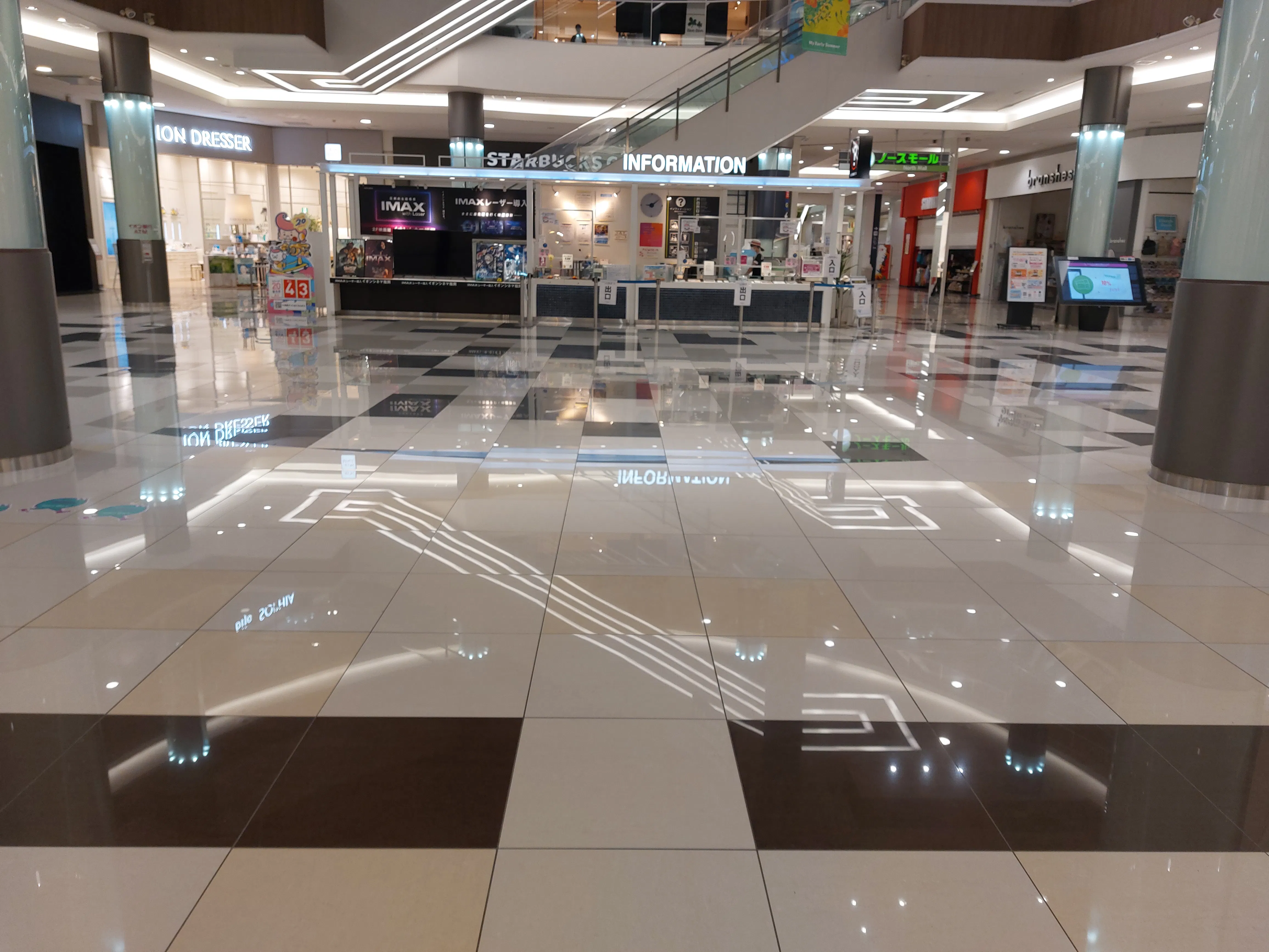 【イオンモール福岡】メインプラザの画像