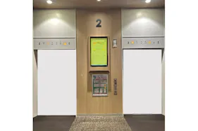 【イオンモール新小松】モール内広告 通路サイネージ