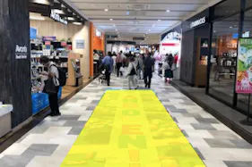 【イオン藤井寺ショッピングセンター】モール内広告 フロアシート