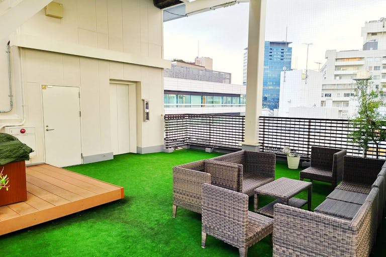 【渋谷駅9分】ワークショップやセミナーに利用可能な屋根付きの屋上イベントスペースの画像3