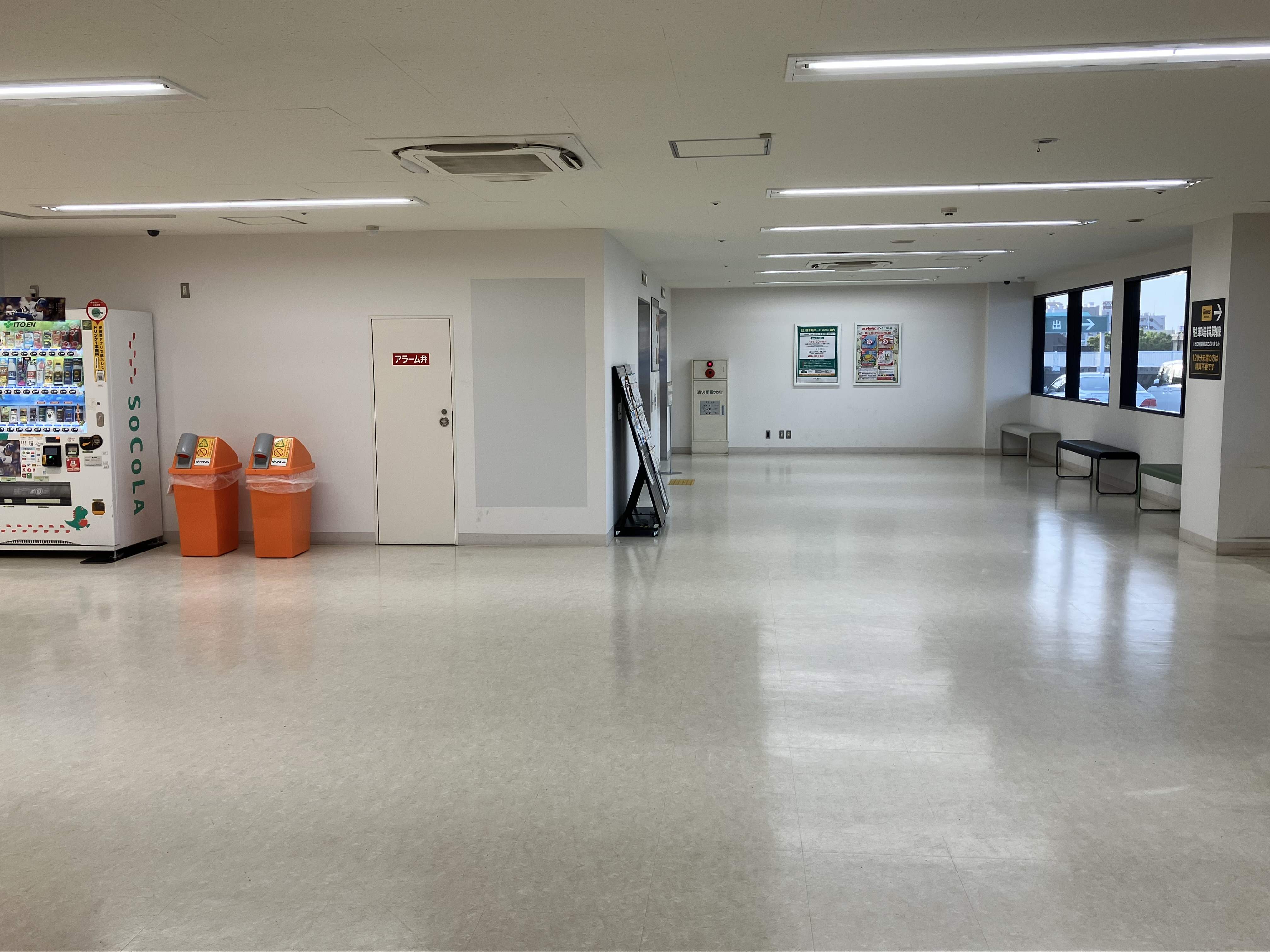 【SOCOLA南行徳】屋上駐車場エントランス・オートスロープ横　物販、食物販のポップアップストアや販促プロモーションに最適な催事イベントスペース