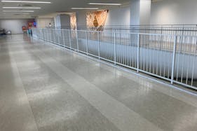 【SOCOLA南行徳】屋上駐車場エントランス・オートスロープ横 物販、食物販のポップアップストアや販促プロモーションに最適な催事イベントスペース