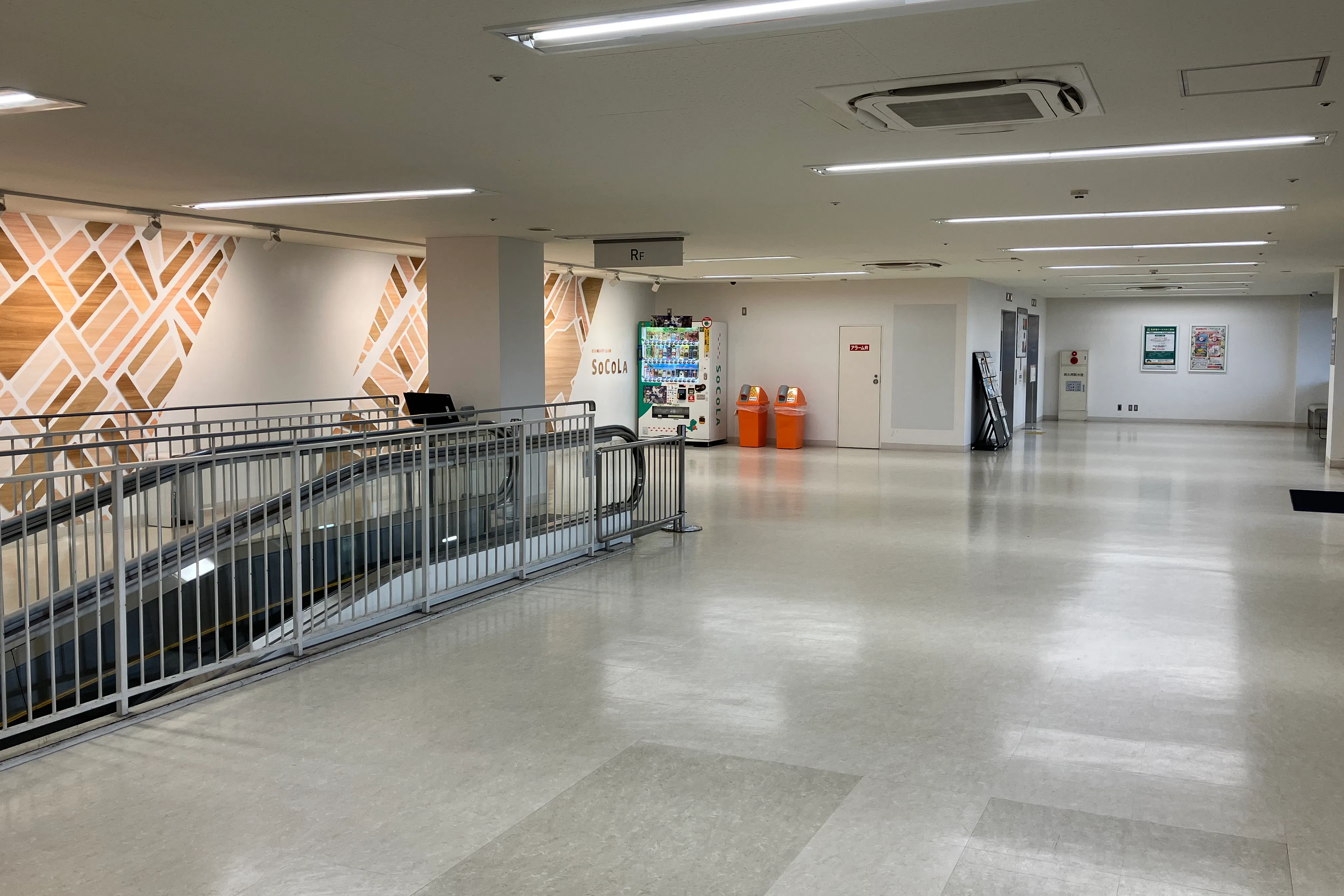 【SOCOLA南行徳】屋上駐車場エントランス・オートスロープ横 物販、食物販のポップアップストアや販促プロモーションに最適な催事イベントスペース