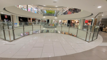 【神戸ハーバーランドｕｍｉｅ（ウミエ）】VP設置場所「サウスモール３階ROU側」