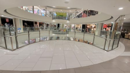 【神戸ハーバーランドｕｍｉｅ（ウミエ）】VP設置場所「サウスモール３階ROU側」