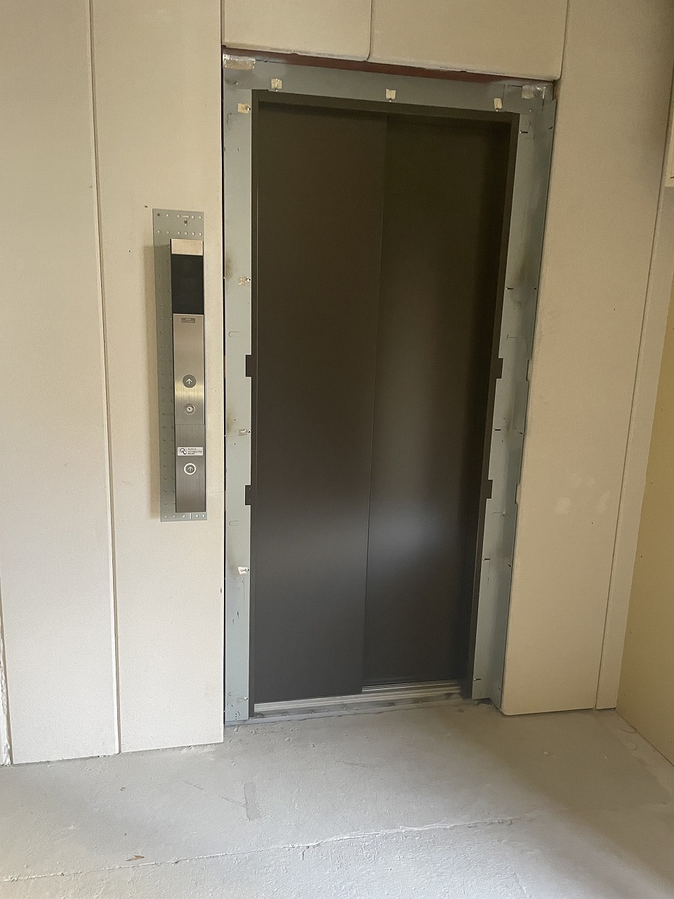 【長浜大手門通り商店街】ポップアップや販促イベントに適した長浜駅徒歩圏内でアーケードに面したスペース