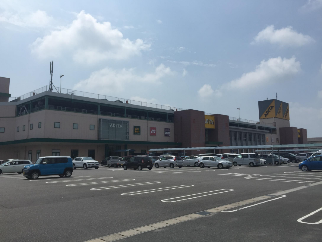 【アピタ安城南店】販促プロモーションや食物販に最適な1F正面西口のイベントスペース