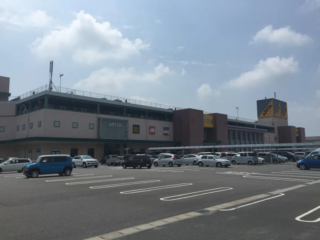 【アピタ安城南店】販促プロモーションや食物販に最適な1F正面西口のイベントスペース