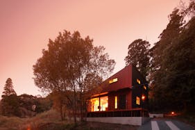 【千葉県夷隅郡エリア】撮影用途での利用にお勧めの広大な自然と美しい緑に囲まれたVillaとGarden