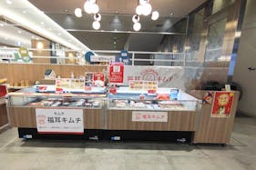 【中野マルイ】B1階 カレンダリウムF05【食物販・調理行為可能】下りエスカレーター横の好立地。什器完備。共同厨房で調理可能なので、揚げ物やお惣菜、お弁当などのポップアップに最適なスペースです。