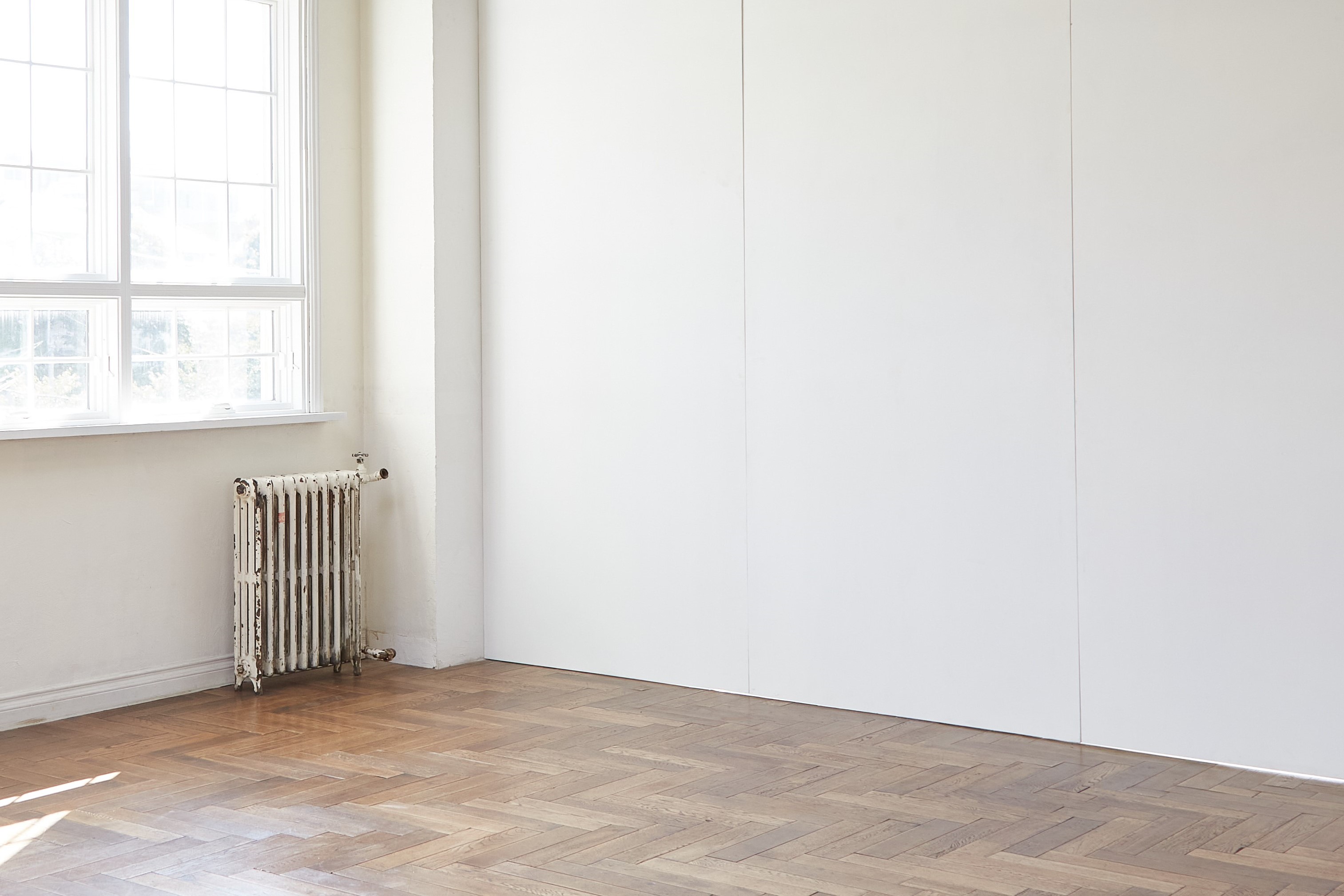 【目黒駅2分】全面自然光の入るシンプルなスタジオ