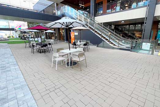 【THE OUTLETS SHONAN HIRATSUKA】BASE COURT