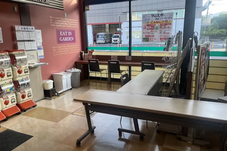 【フレスタ祇園店】プロモーションに最適な店内イートインスペースの画像1