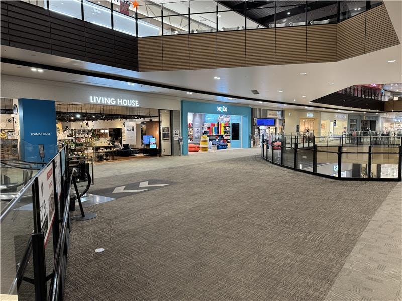 【イオンモール幕張新都心】リビングハウス前の画像