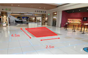 【ららぽーと横浜】1階 ノースカーブモール入口