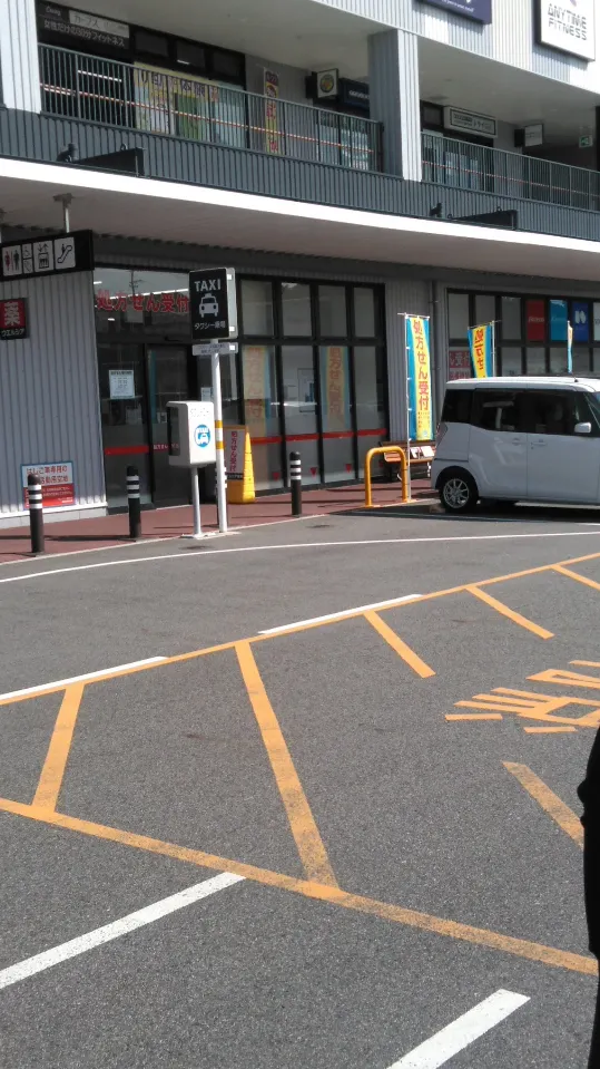 【イオンタウン岡崎美合】キッチンカーでの出店に最適な駐車場前にある屋外スペース