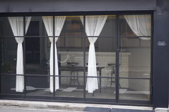 【桜川駅1分】ポップアップストアやワークショップにおすすめ!タイルカウンター付きの路面レンタルスペース