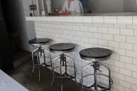 【南堀江徒歩圏内】駅近・路面1階のコンパクトなアトリエギャラリー