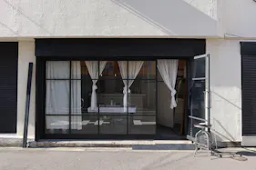 【南堀江徒歩圏内】駅近・路面1階のコンパクトなアトリエギャラリー