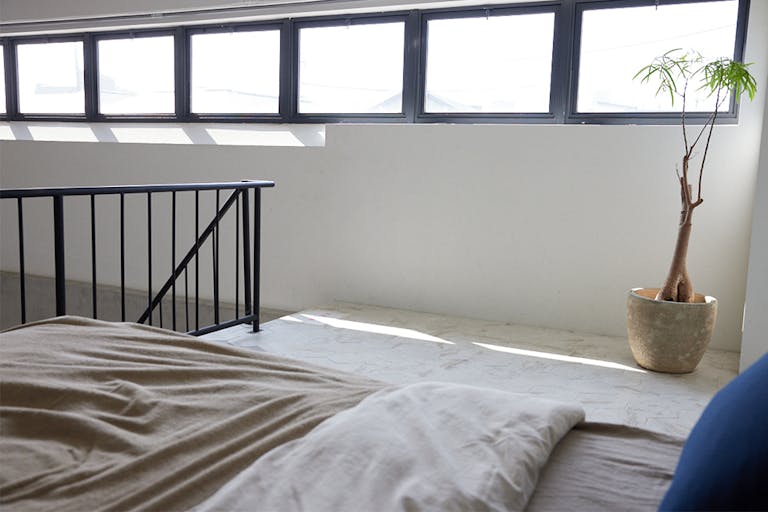 【祐天寺駅10分】撮影や展示会に適したガラス張りのエントランスが特徴的なグレーと白壁の撮影スタジオの画像11