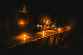 【六本木駅5分】商品撮影・映像制作に最適な西麻布の隠れ家バー撮影スタジオ