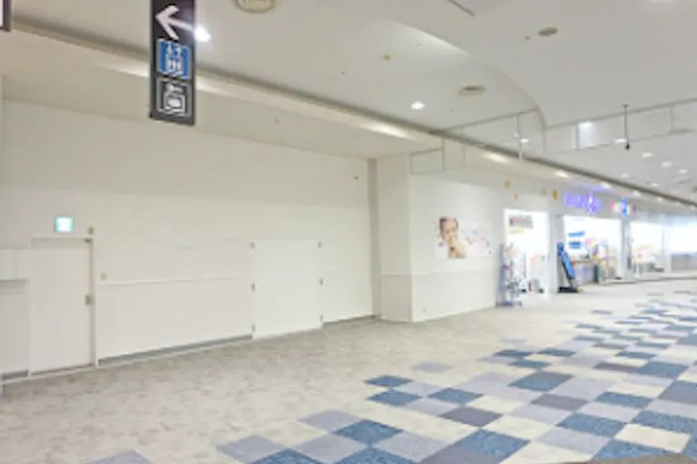 【イオンモール高知】専門店街2階 南スペースの画像1